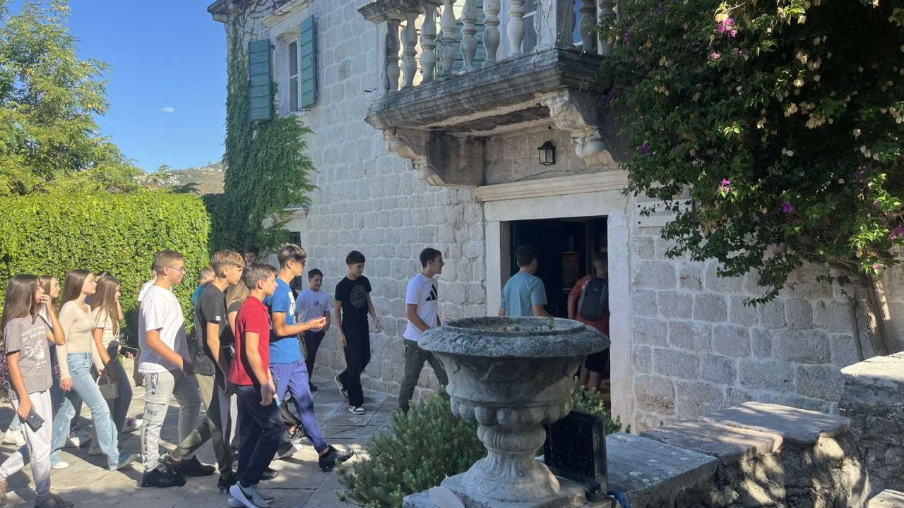 Polumaturanti u posjeti Gradskom muzeju